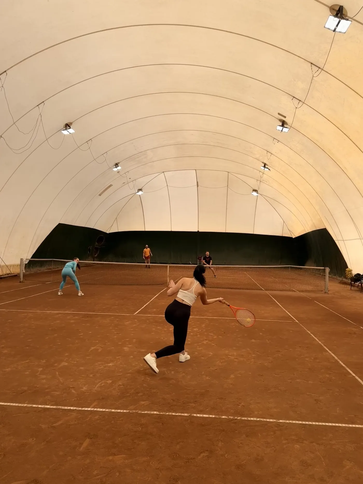 Antrenor profesionist Brasov tenis junior